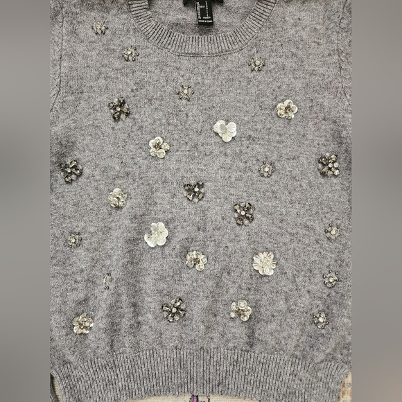 Forever 21, Women's Gray & Silver Sequin Long Sleeve Pullover Sweater, sz LG - Picture 6 of 13